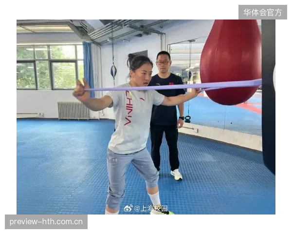 科技助力备战，意大利训练营的运动科学团队将扮演重要角色。